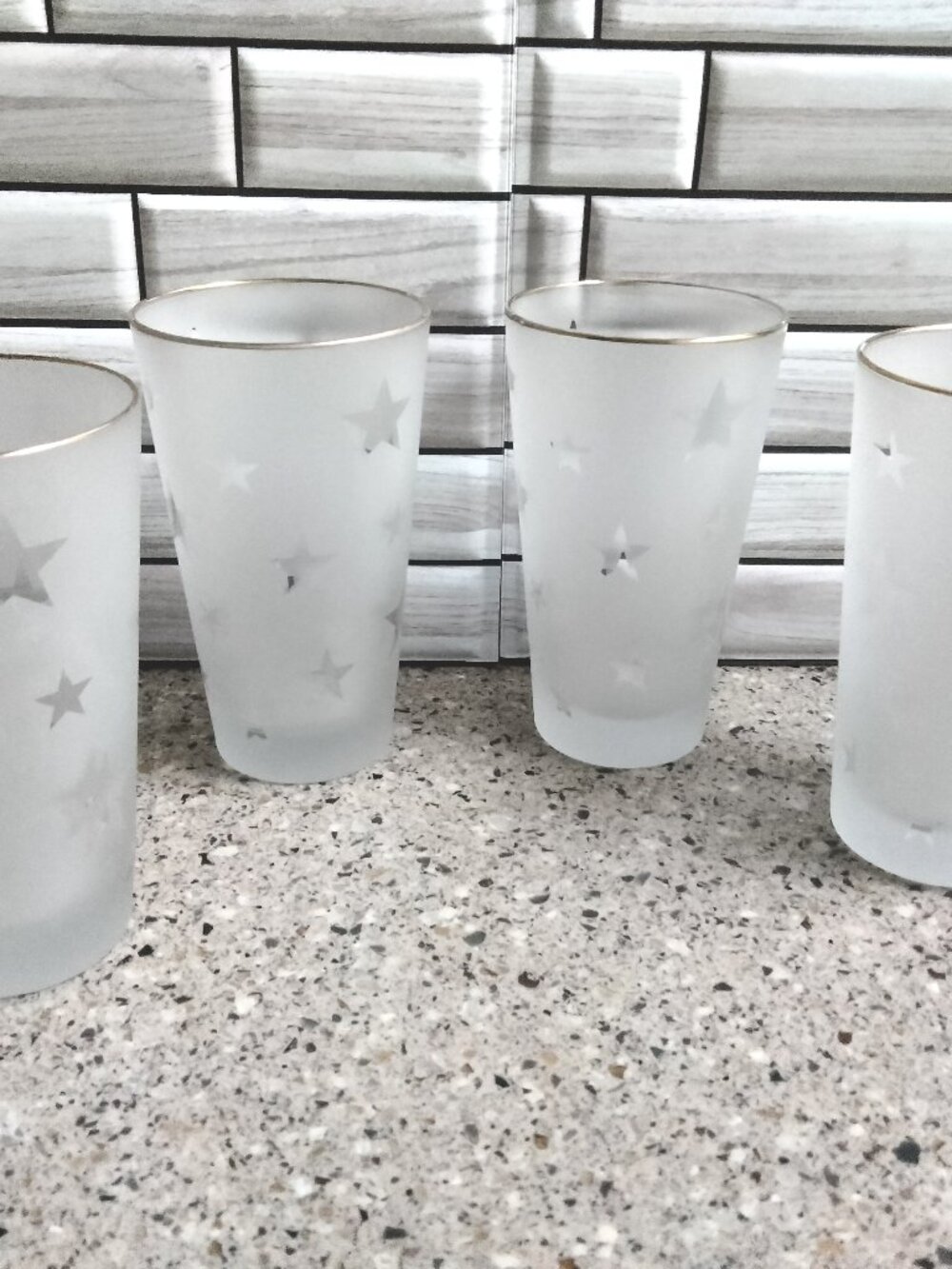 New Set of 4 Stars Pattern Gold Rim Frosted Glasses (A)